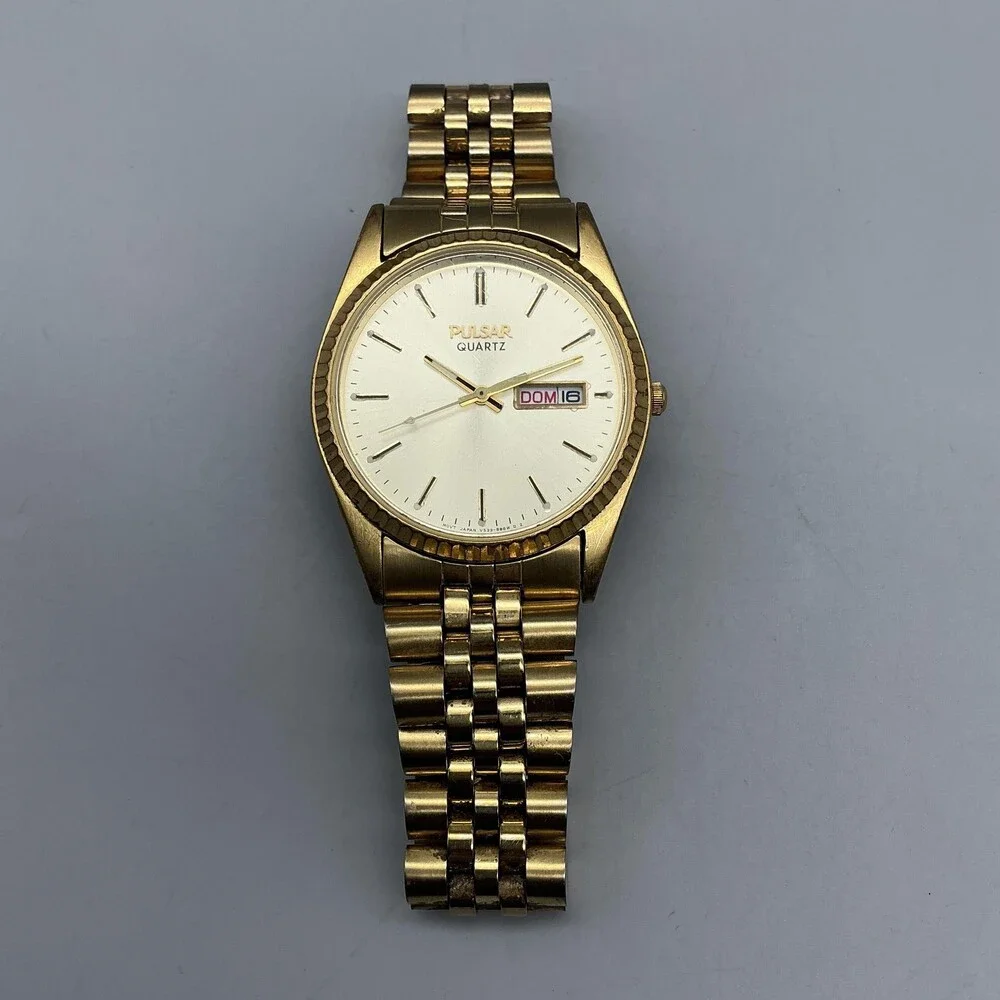 Vintage Pulsar V533-8B50 Mens Watch 35mm Gold Tone Day Date New Battery 7.5
